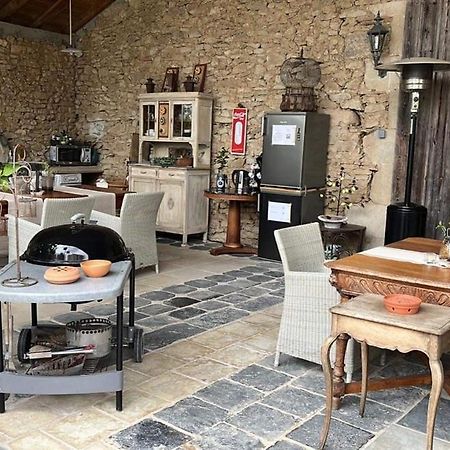 Bed and Breakfast En Bord De Riviere Casseneuil Exterior foto