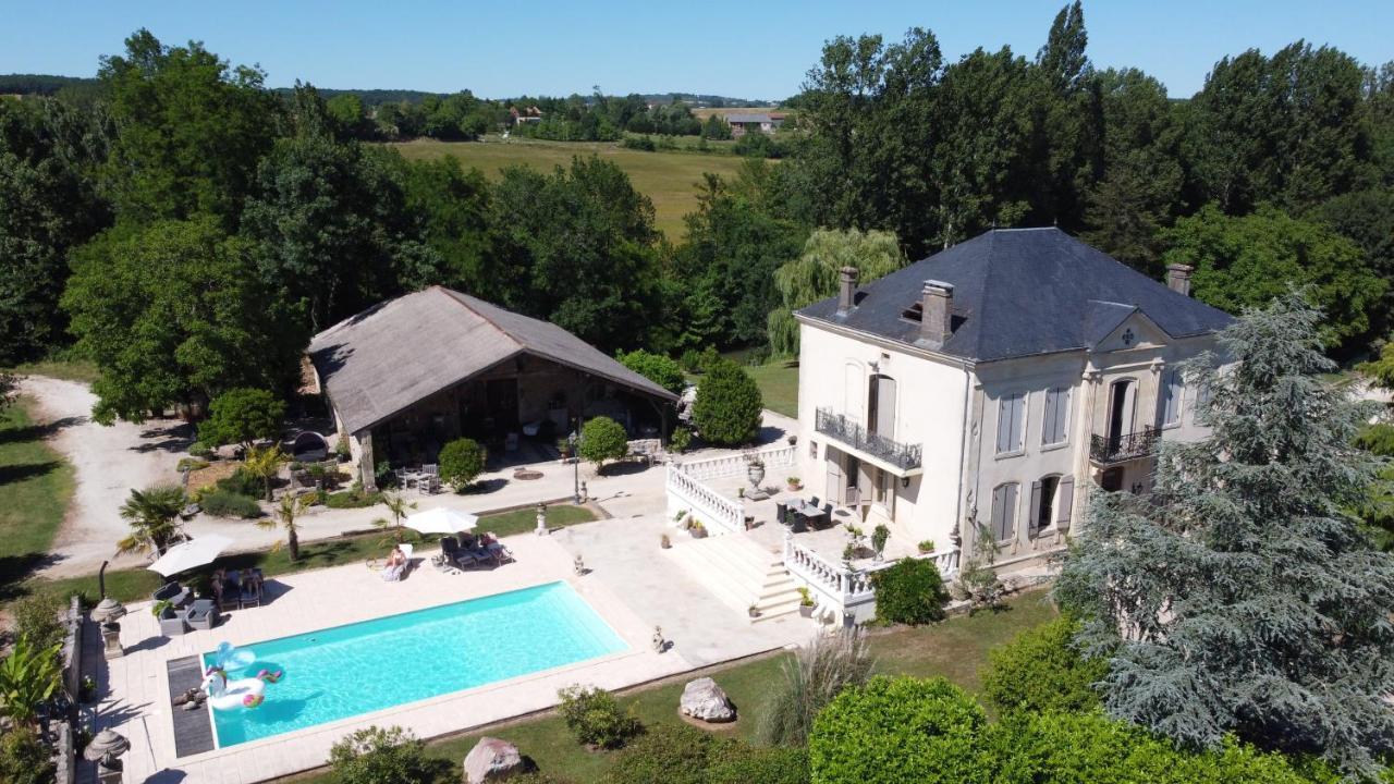 Bed and Breakfast En Bord De Riviere Casseneuil Exterior foto