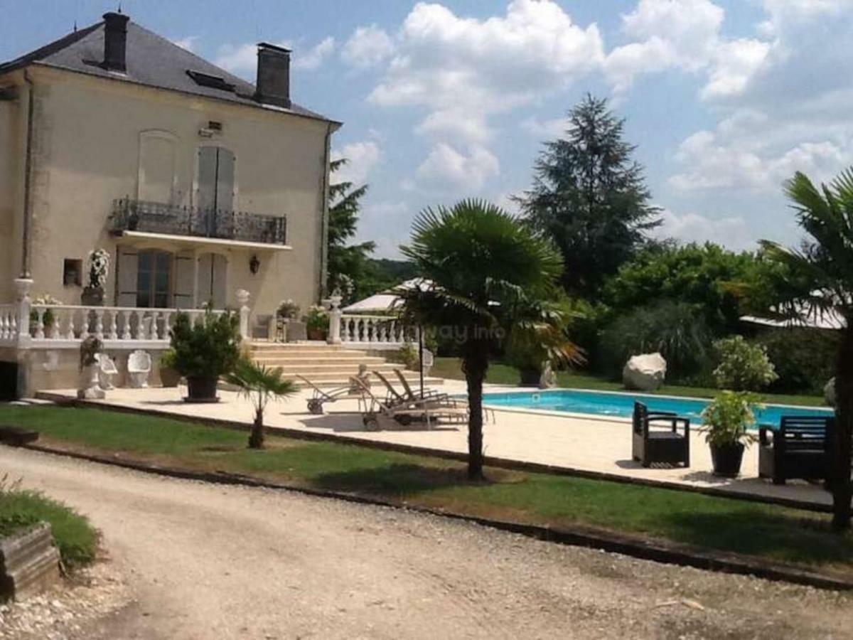 Bed and Breakfast En Bord De Riviere Casseneuil Exterior foto